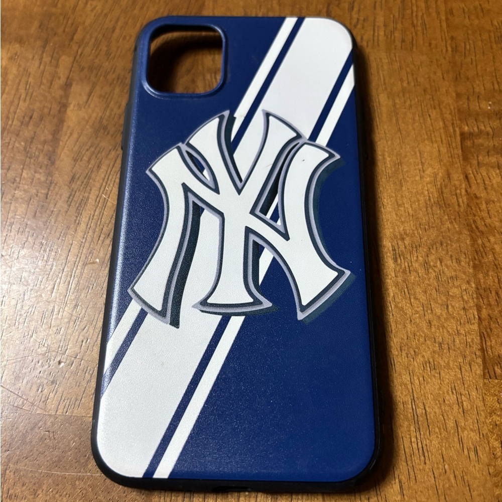 IPhone 11 6.1 NY Yankees case